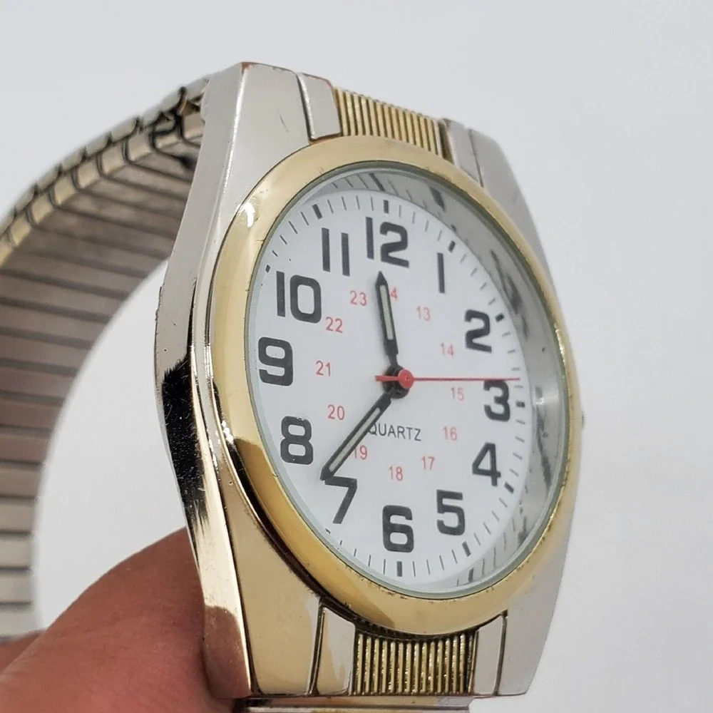 Men's Military Watch‎ 36MM White Dial Gold Gray Bracelet Band New Battery
